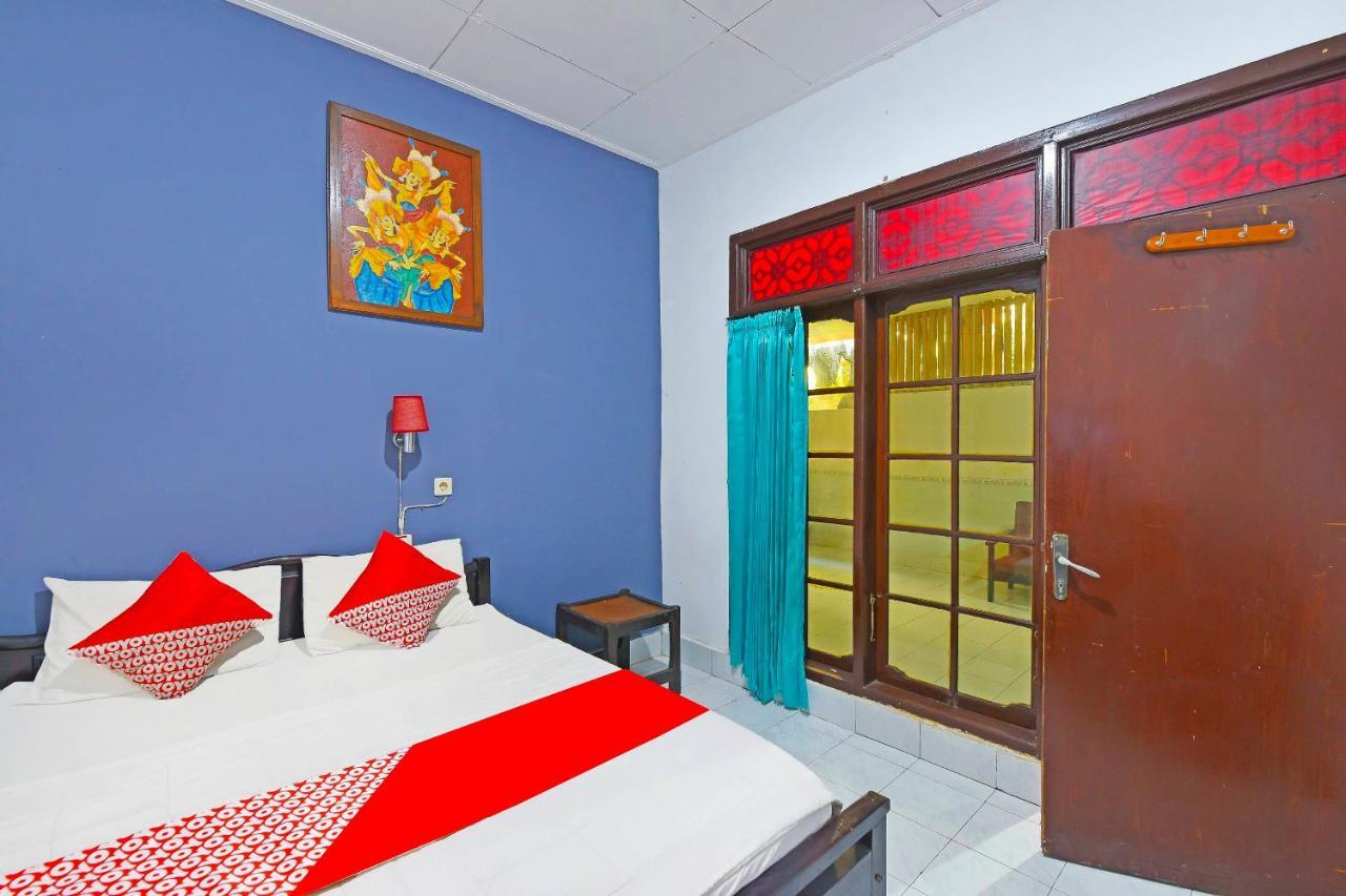 Oyo 3244 Grand Chandra Hotel Denpasar Exterior foto