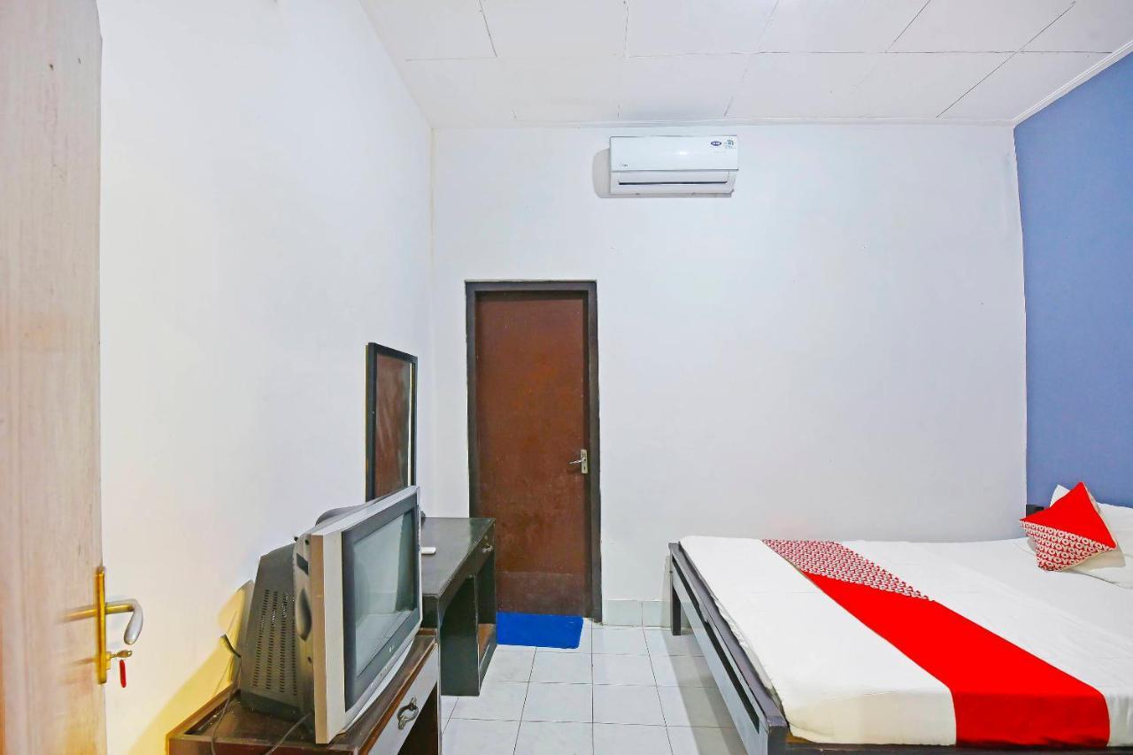 Oyo 3244 Grand Chandra Hotel Denpasar Exterior foto