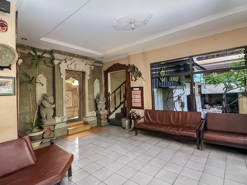 Oyo 3244 Grand Chandra Hotel Denpasar Exterior foto
